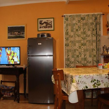 Casa Marconi Casa Vacanze Cesara Extérieur photo